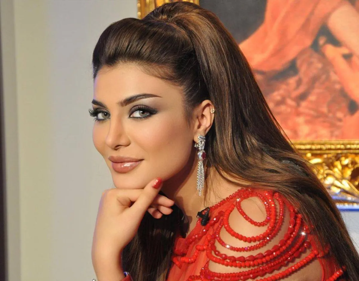 أساليب مكياج عيون من أمل العوضي