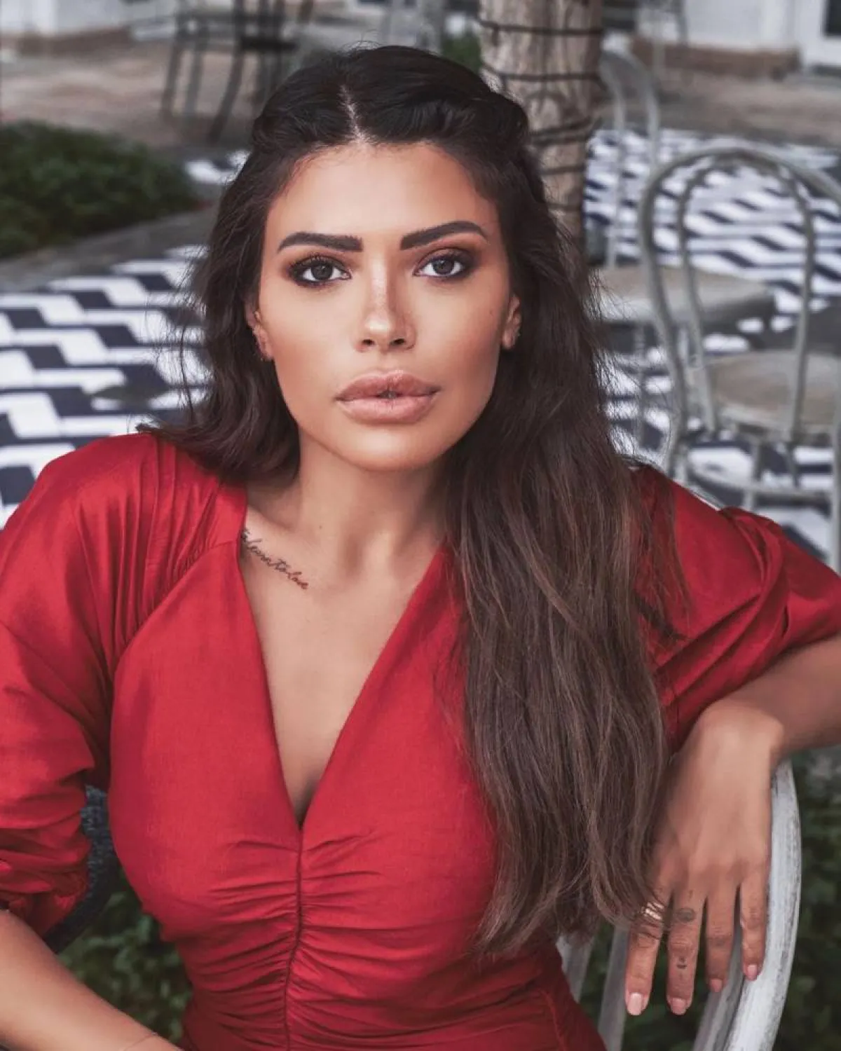 تسريحة شعر ناعمة من العنود بدر