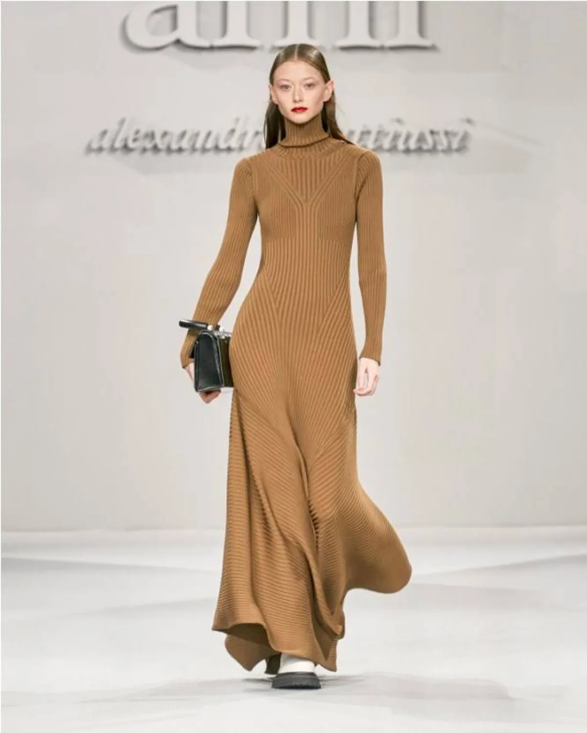 موديلات فساتين تريكو  من آمي ألكساندر ماتتيوسسي  Ami Alexandre Mattiussi