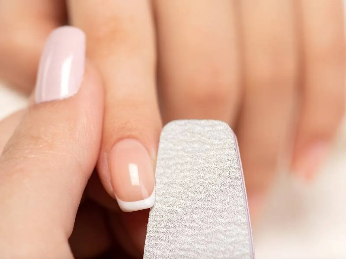 تقليم الأظافر