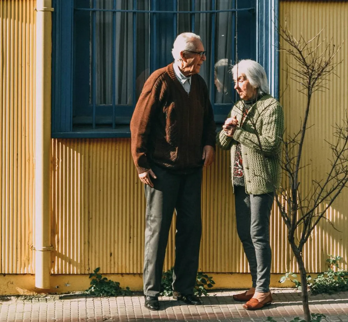 علامات حب الزوج لزوجته