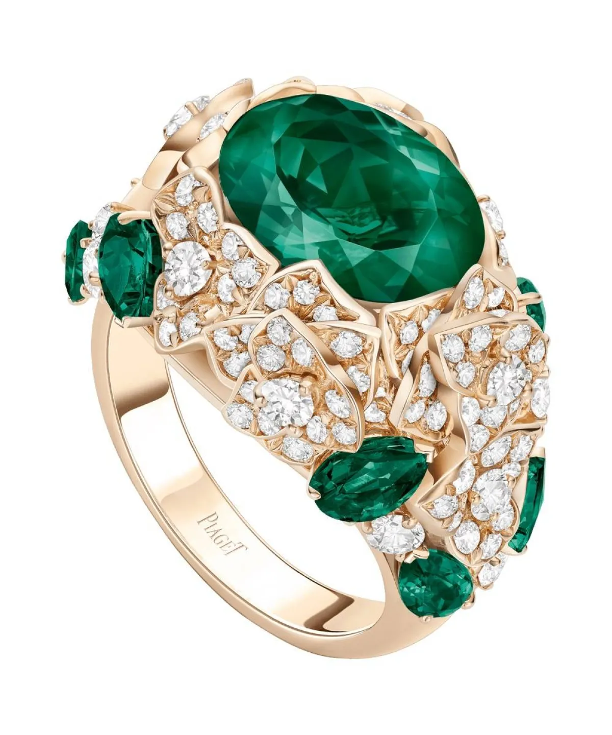 خاتم بحجر تورمالين أخضر قطع كابوشون من بياجيه Piaget