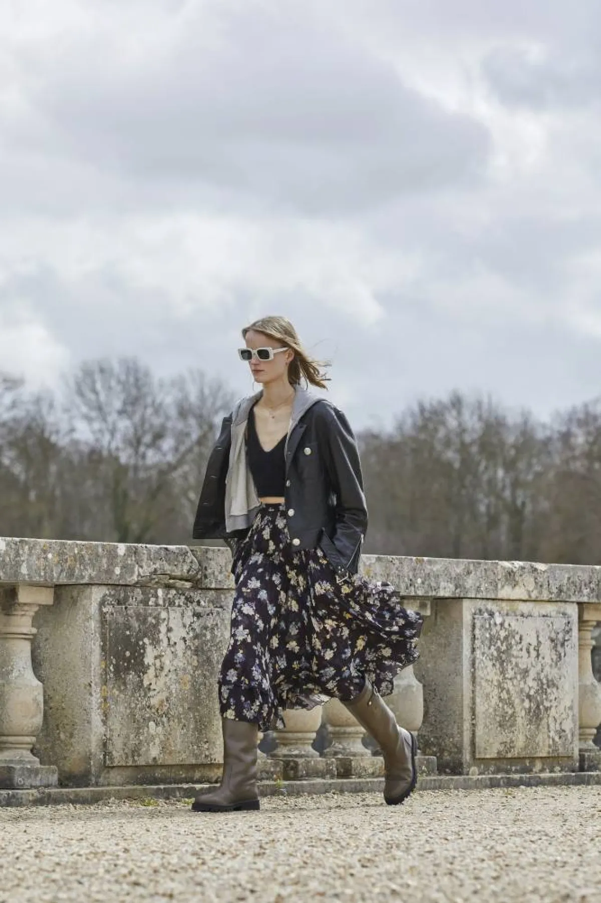 تنورة طويلة بطبعات ورود من سيلين Celine  