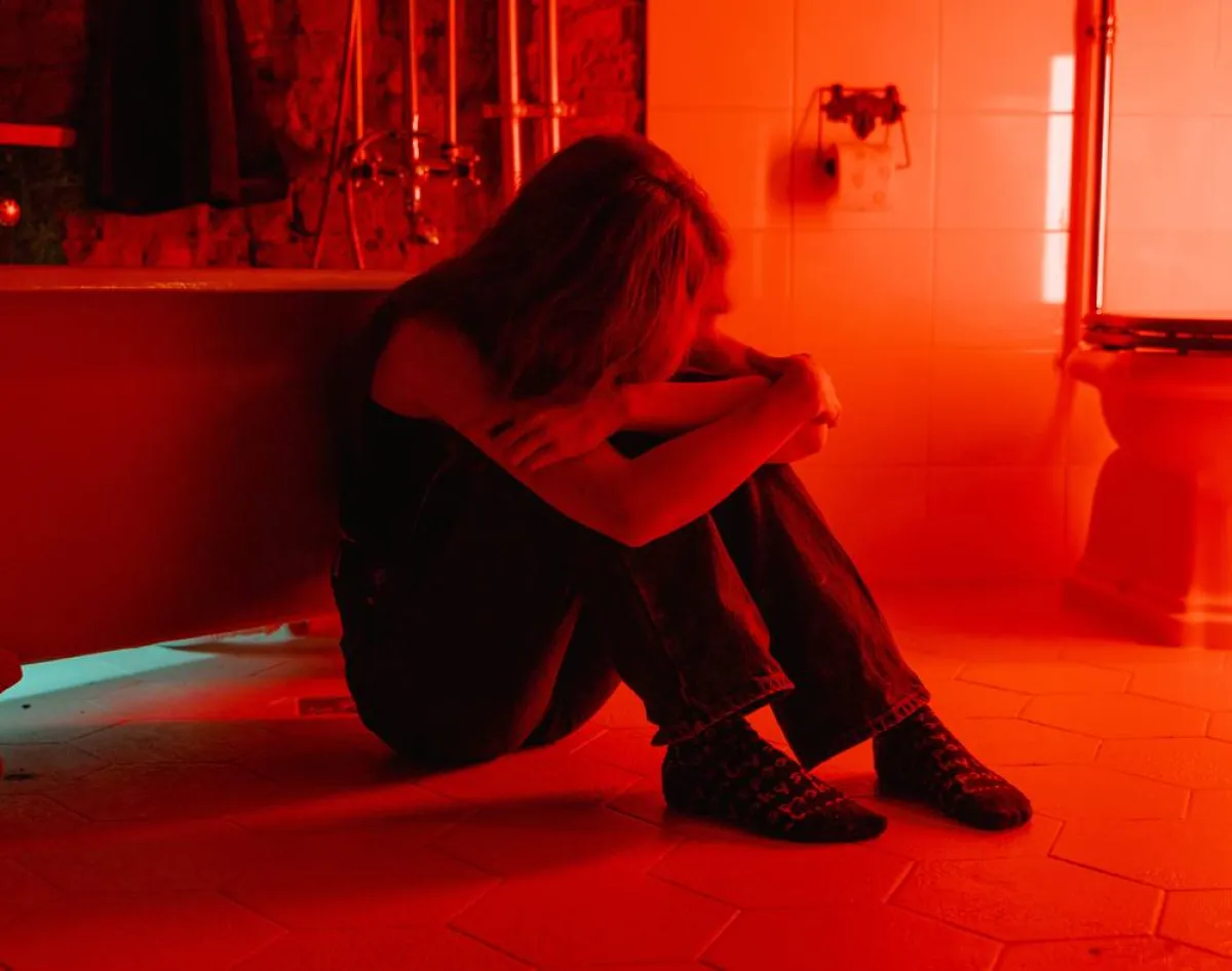 مخاطر ملء عواطفنا