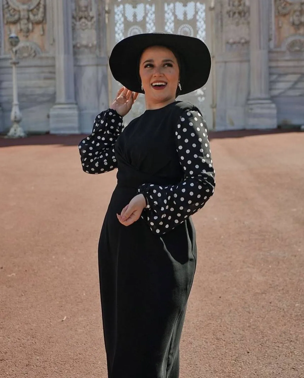 اطلالة كلاسيكية