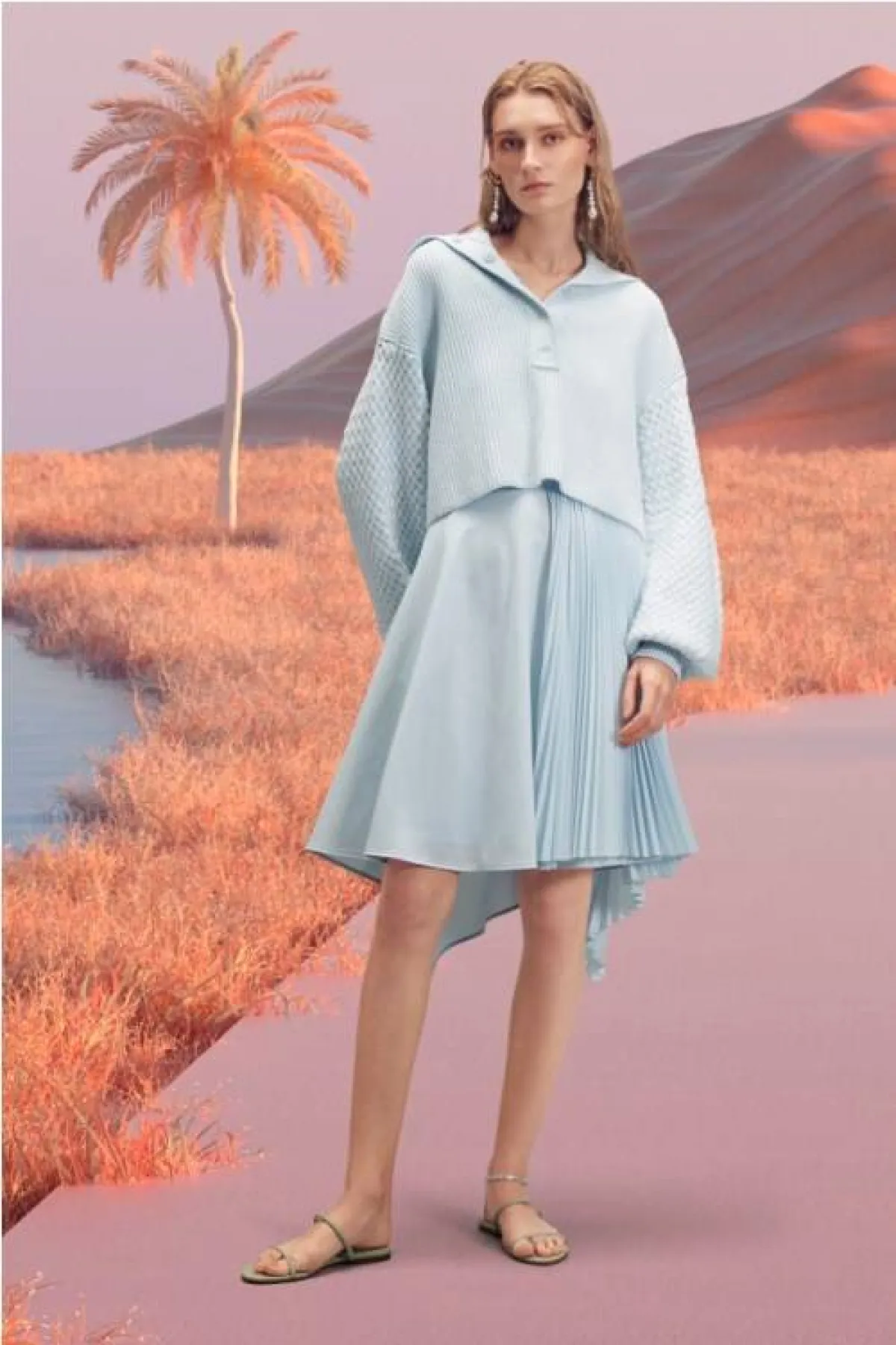 إطلالة يومية بالأزرق الفاتح من أديم  Adeam