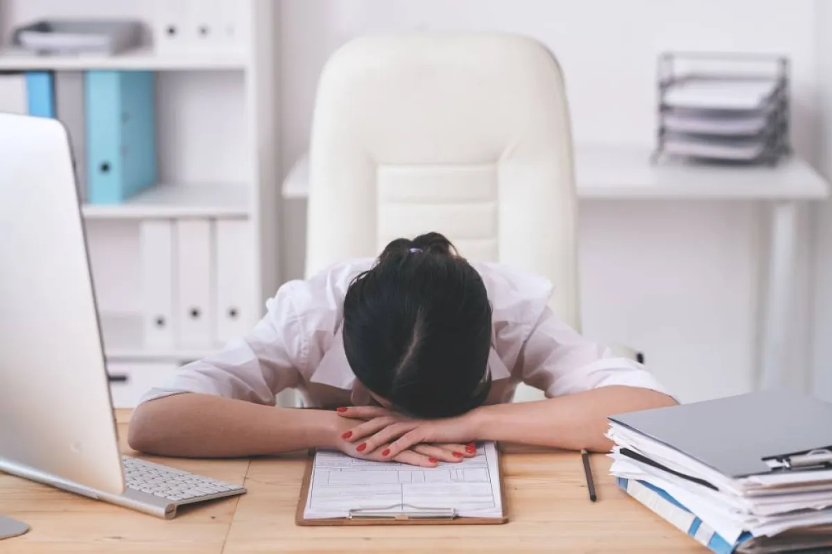 السمات الشخصيّة في الإعلان عن وظيفة متعلّقة في خدمة العملاء، تشتمل على الحفاظ على مستوى عالٍ من الهدوء  