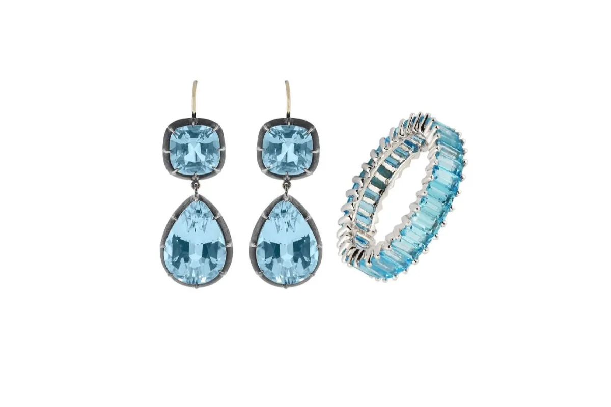 مجوهرات مرصعة بالتوباز الزمردي لإطلالة ناعمة في 2022