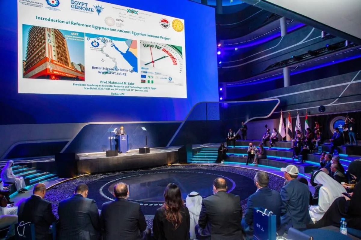 ويتضمن المشروع تحديد المؤثرات الجينية في تأثير الأدوية وعلاج الأمراض المختلفة. الصورة من "وام"