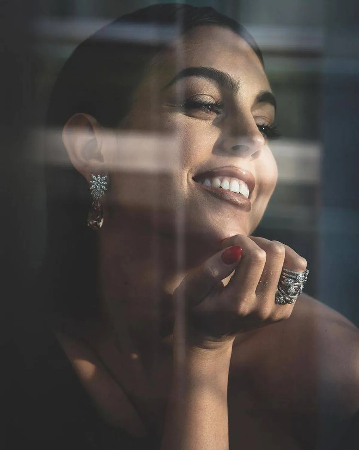 الصورة من حساب جورجينا رودريغيز على انستغرام