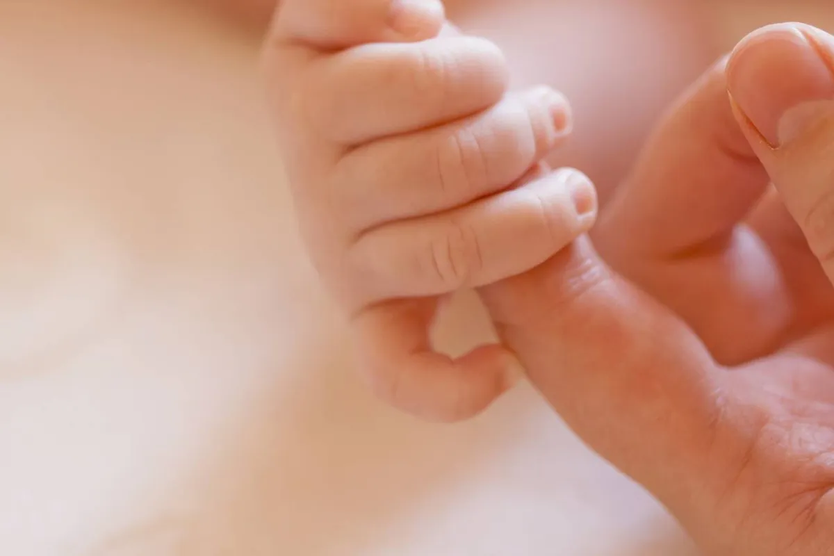 صورة لنعومة المولود