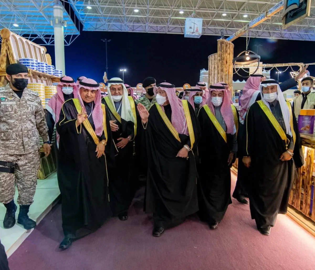 أمير منطقة القصيم يزور مهرجان الكليجا الثالث عشر - الصورة من حساب إمارة منطقة القصيم على تويتر