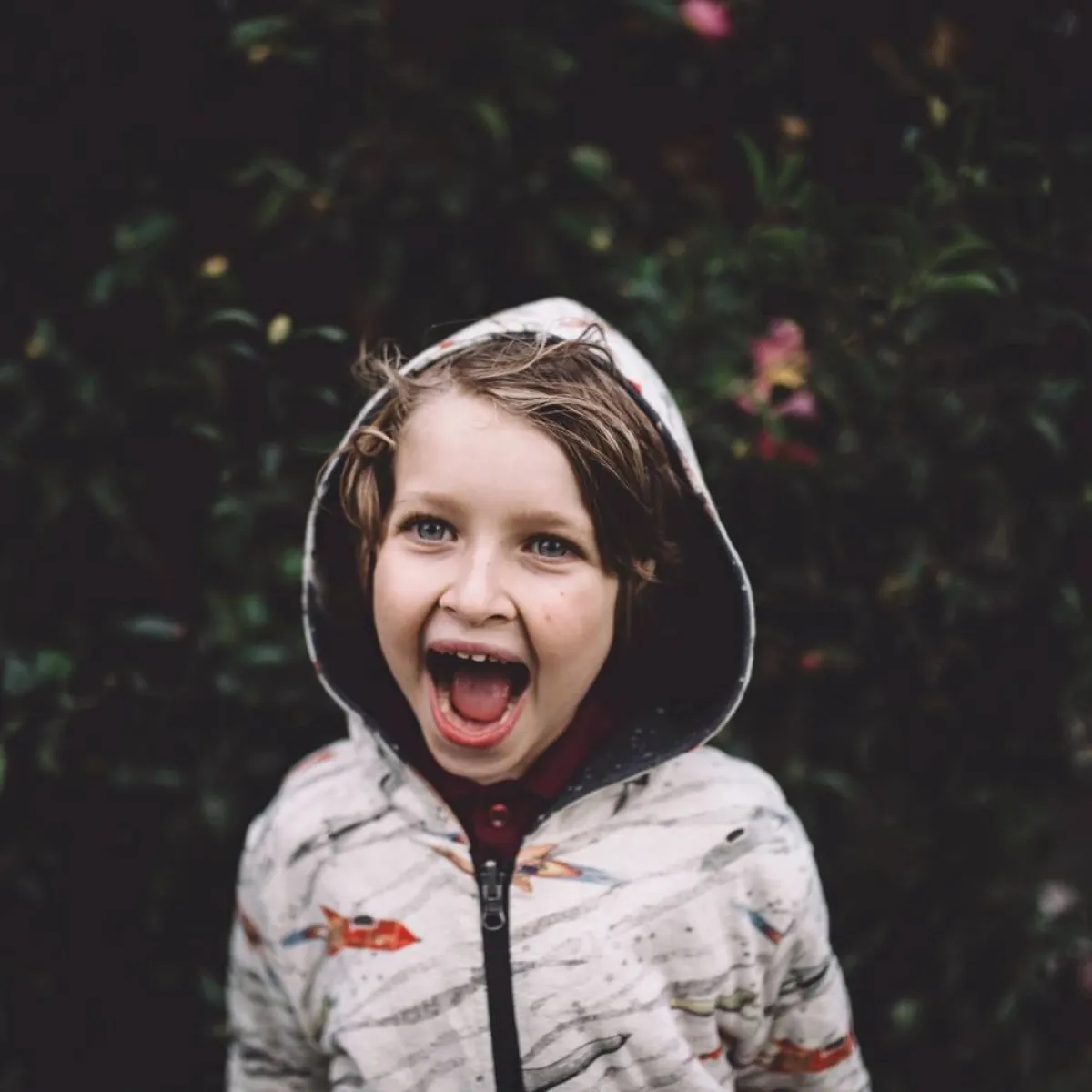 صورة لطفلة من مواليد فبراير