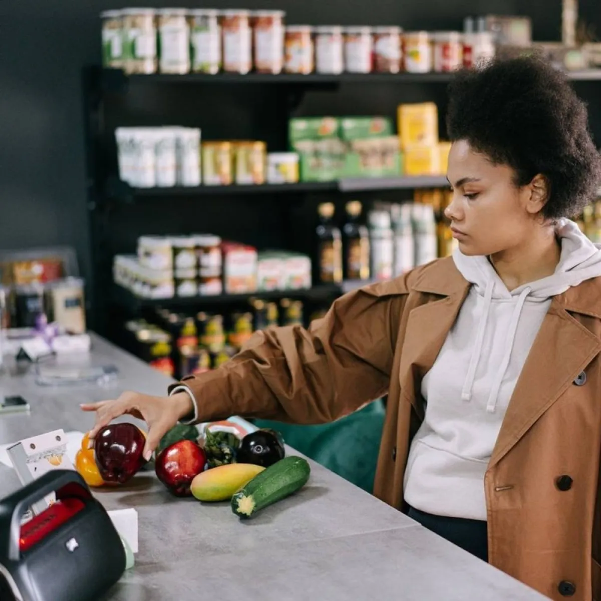 صورة لحامل  تتسوق