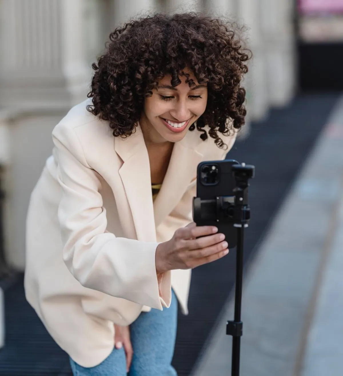 نصائح عند التعرف إلى الأصدقاء عبر الإنترنت