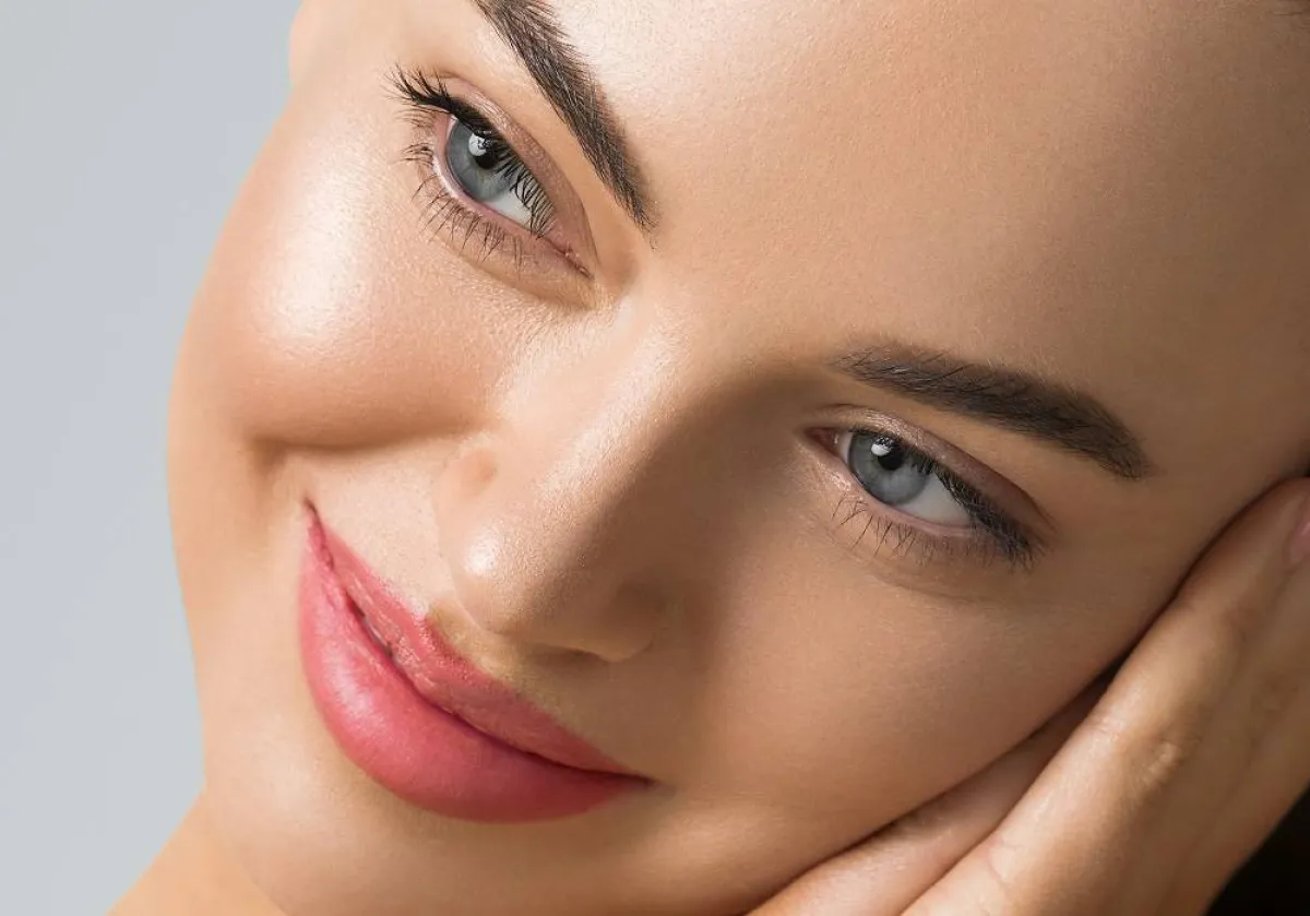 تنعيم وتنظيف البشرة