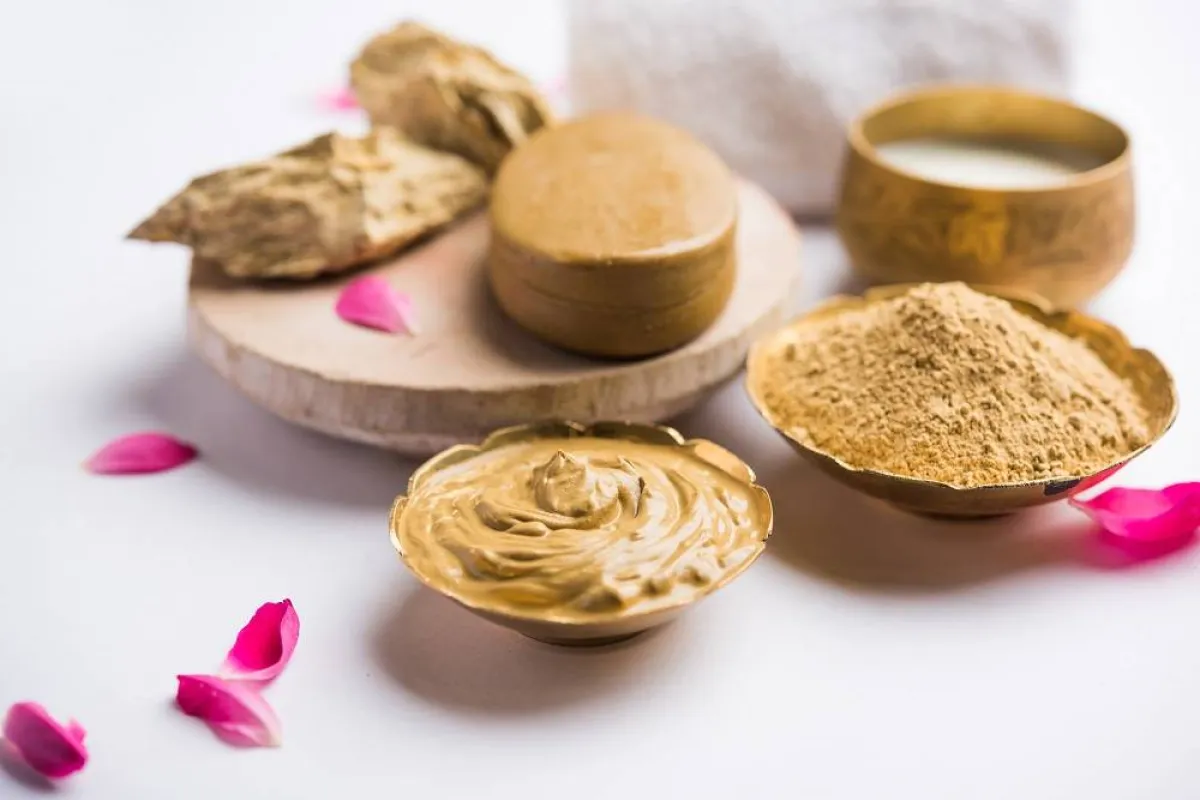 Multani Mitti  لعلاج حب الشباب