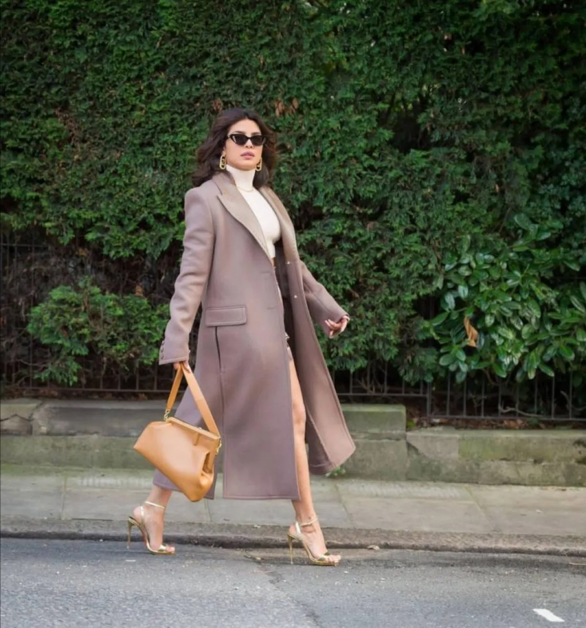 إطلالات شتوية من بريانكا شوبرا