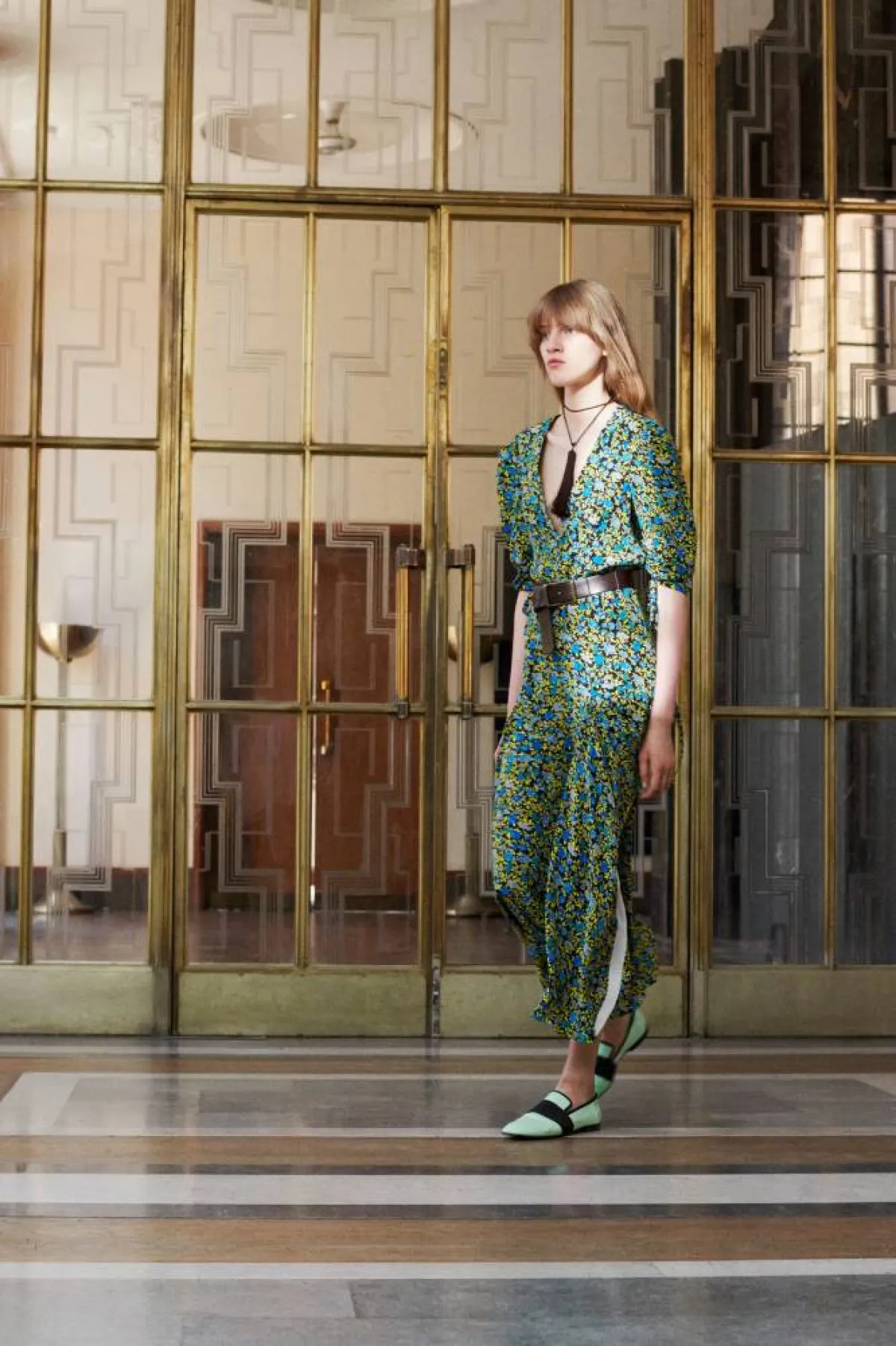 إطلالات بطبعات الزهور