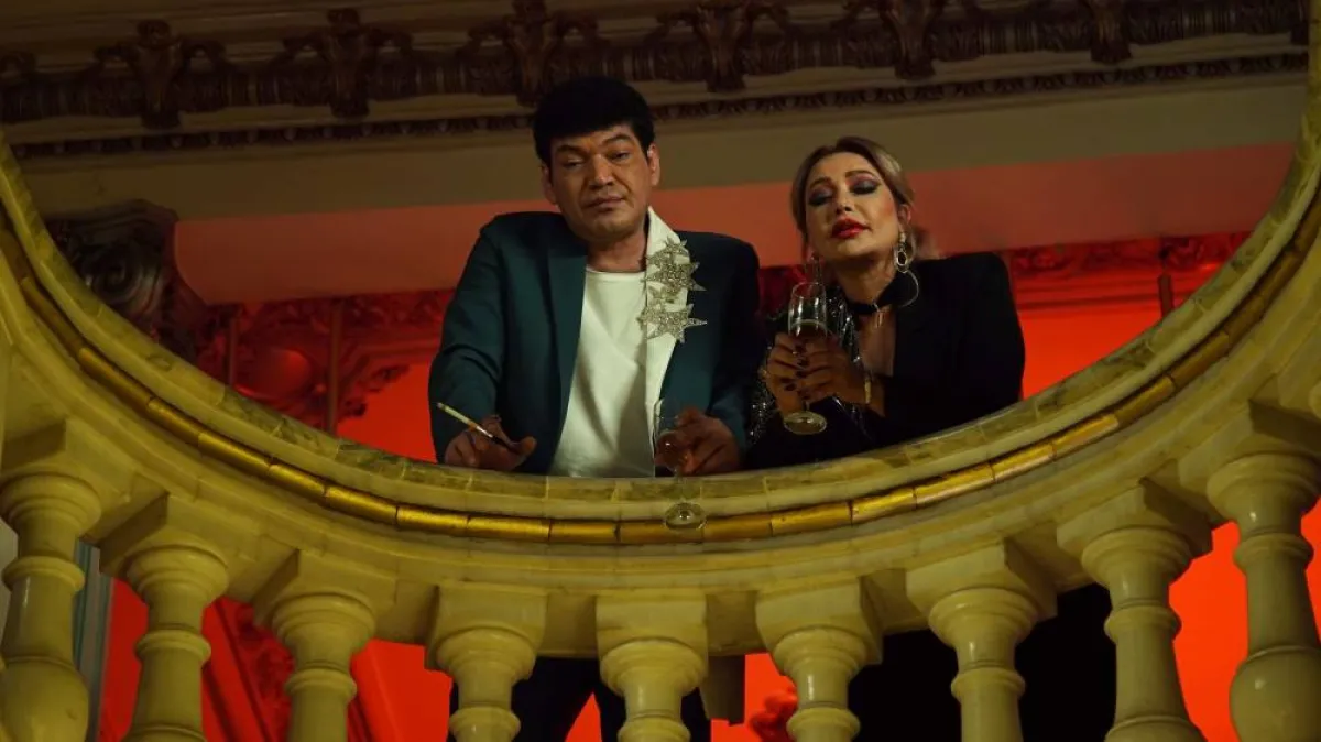 ليلى علوي وباسم سمرة في مسلسل منورة بأهلها - الصورة من المسؤول الإعلامي لمجموعة mbc 