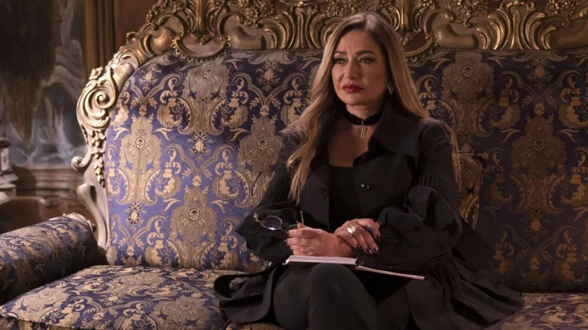 ليلى علوي في مسلسل منورة بأهلها - الصورة من المسؤول الإعلامي لمجموعة mbc 