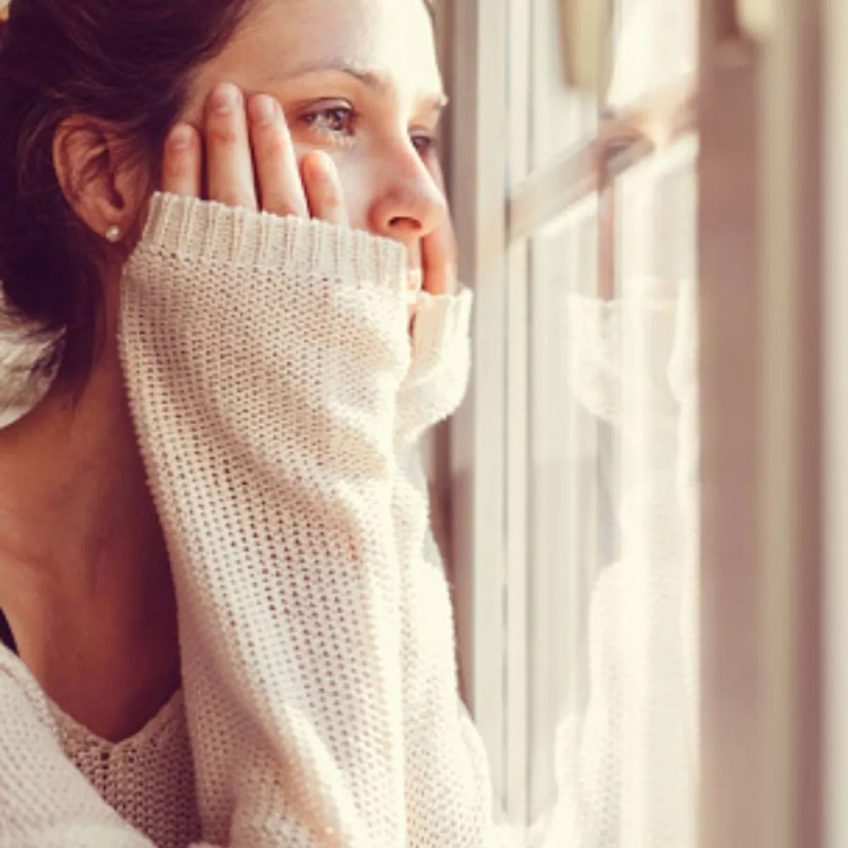 عدم السعادة