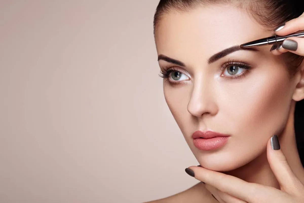 حواجب العروس