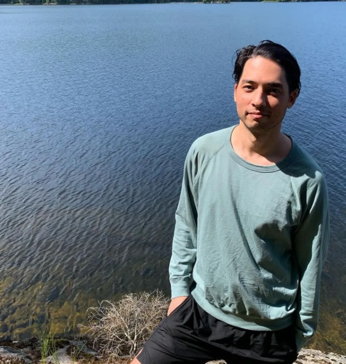 الفنان الصيني تيمور المشارك في معرض بينالي - الصورة من حسابه على انستجرام