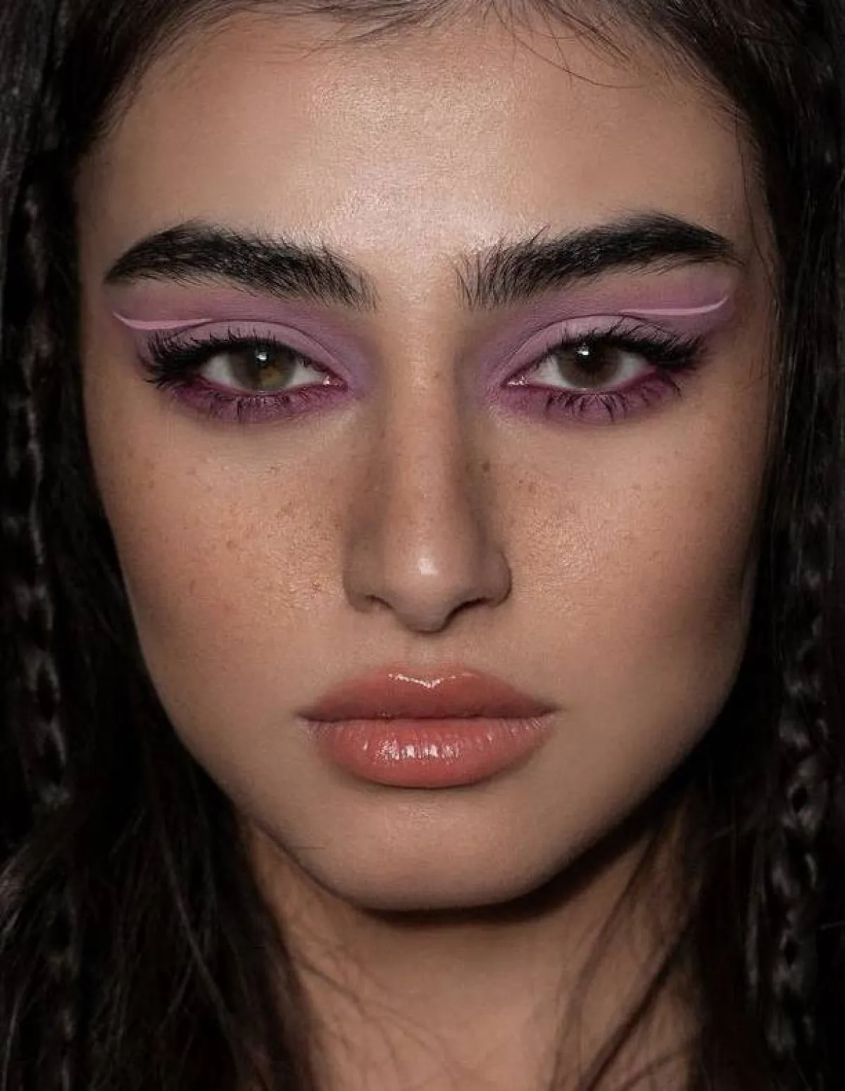 مكياج عصري للعينين