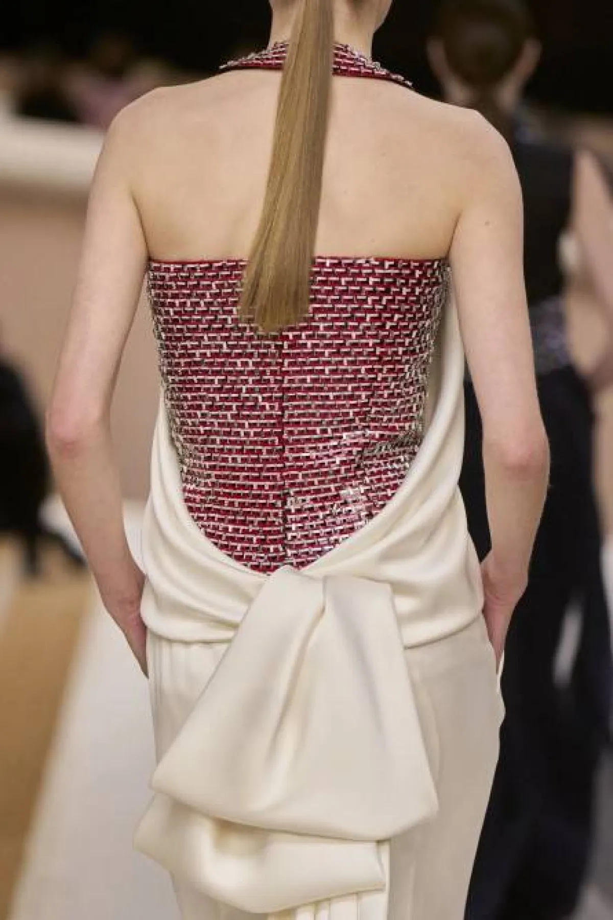 كورسيه مجوهر من  شانيل