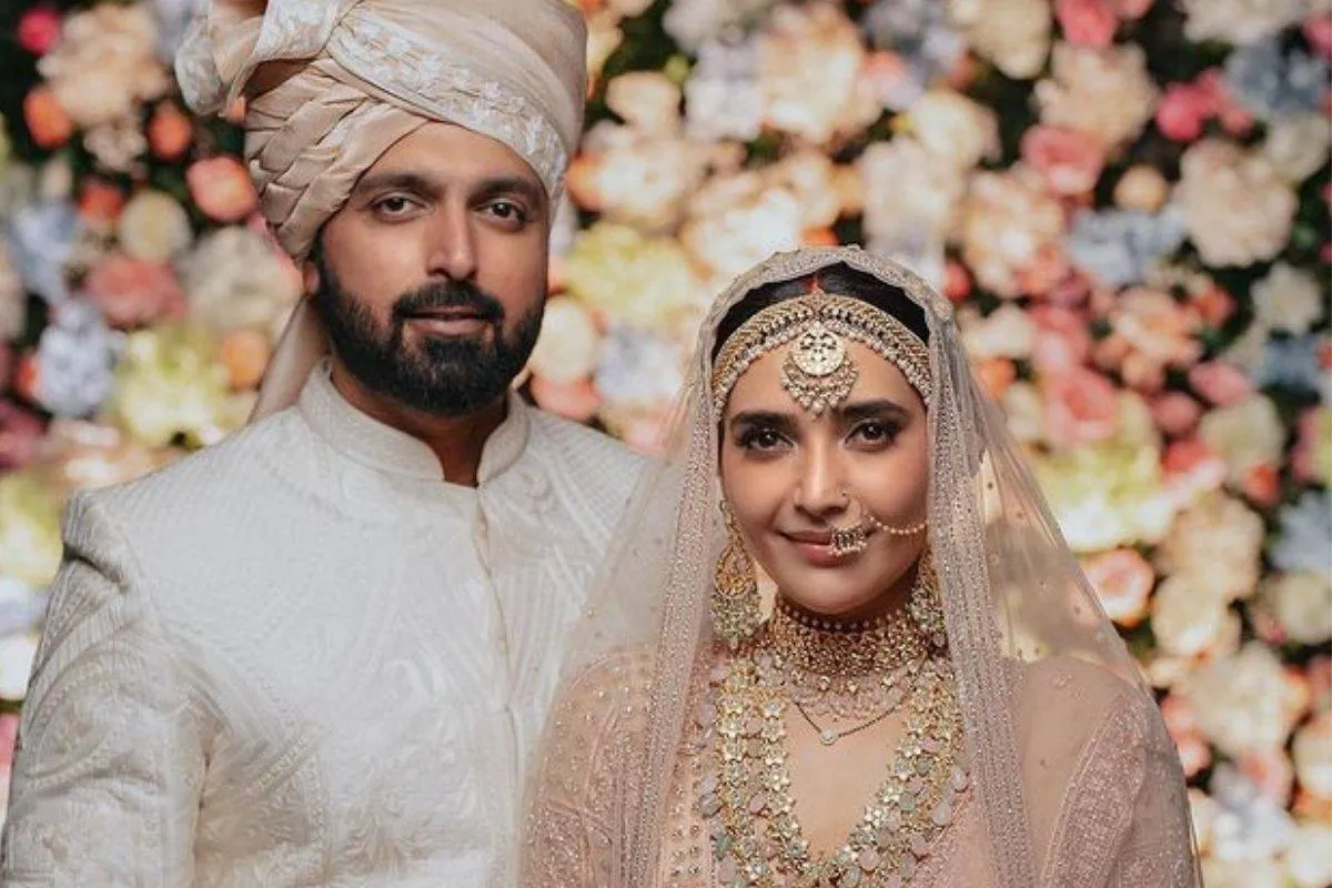 كاريشما تانا وفارون بانجيرا- الصورة من حساب كاريشما تانا على إنستغرام