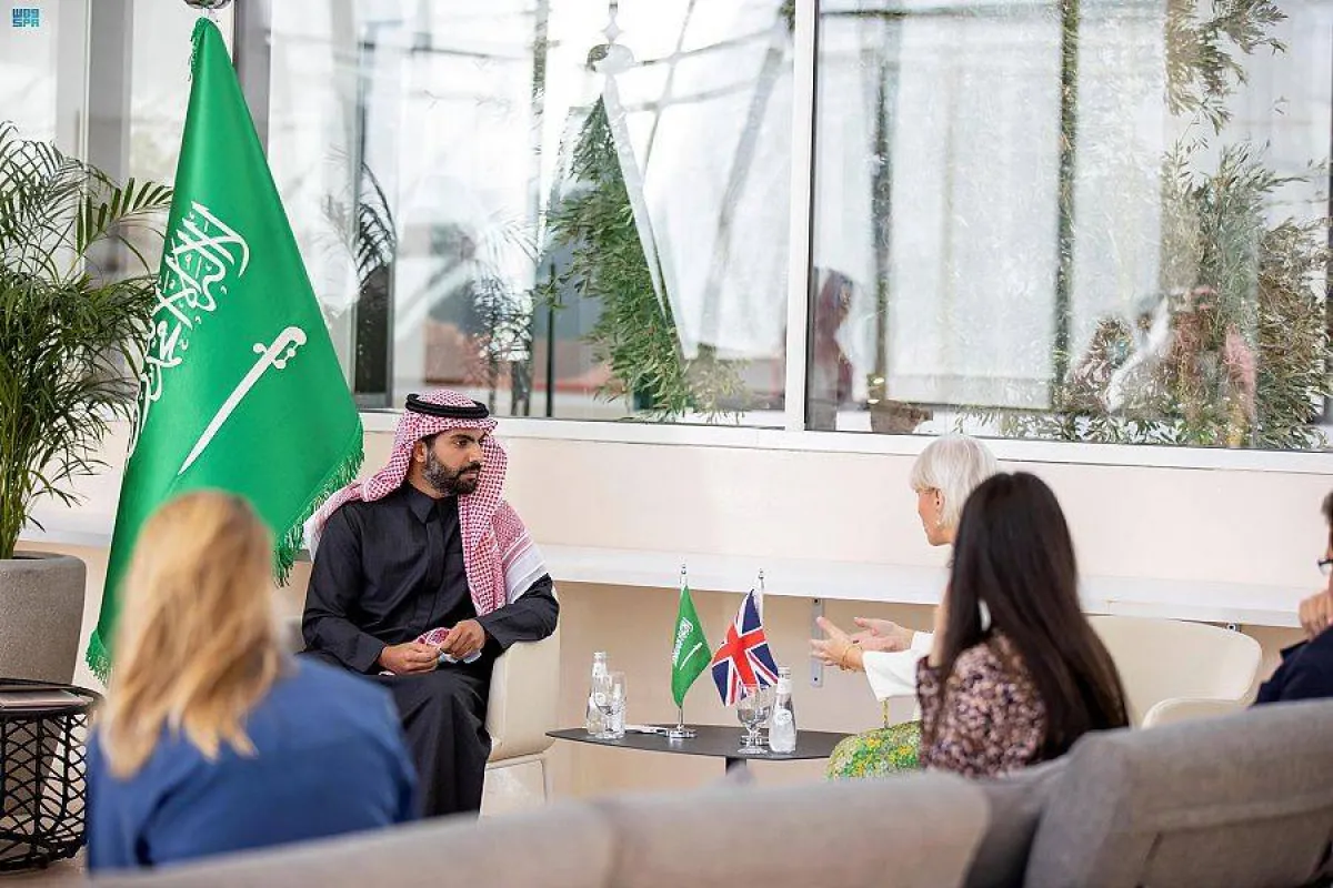 وزير الثقافة السعودي مع نظيرته البريطانية- الصورة من واس