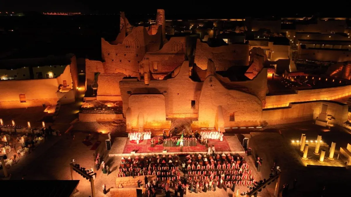 تم تدريب 100 مشترك على فن العرضة السعودية. الصورة من حساب الهيئة