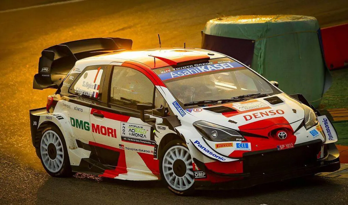 تويوتا ياريس تفوز بجائزة "أفضل سيارة رالي" لعام 2021