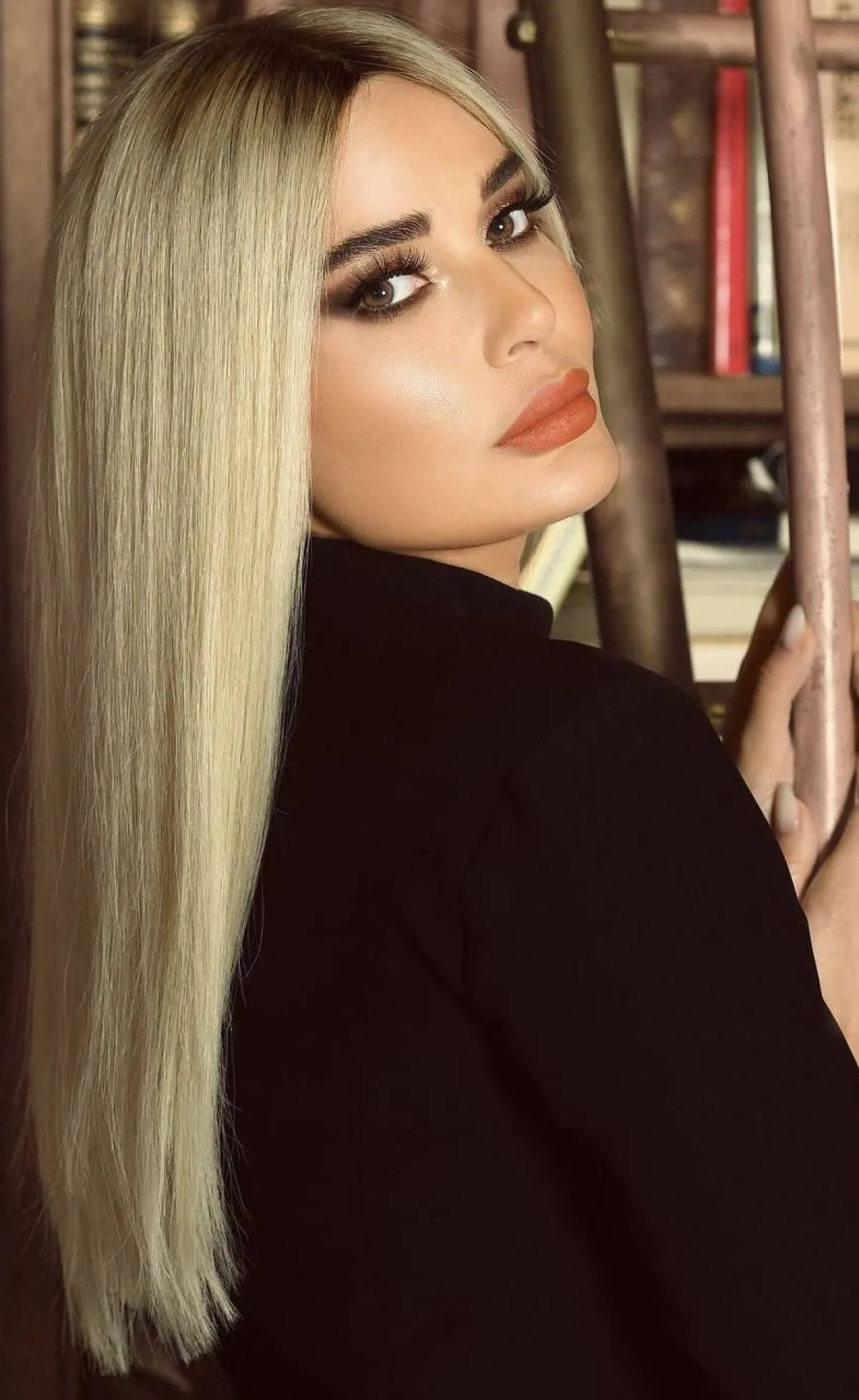 الشعر الاشقر