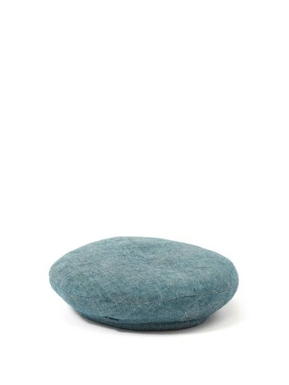 قبّعة البيريه لأناقة فرنسية