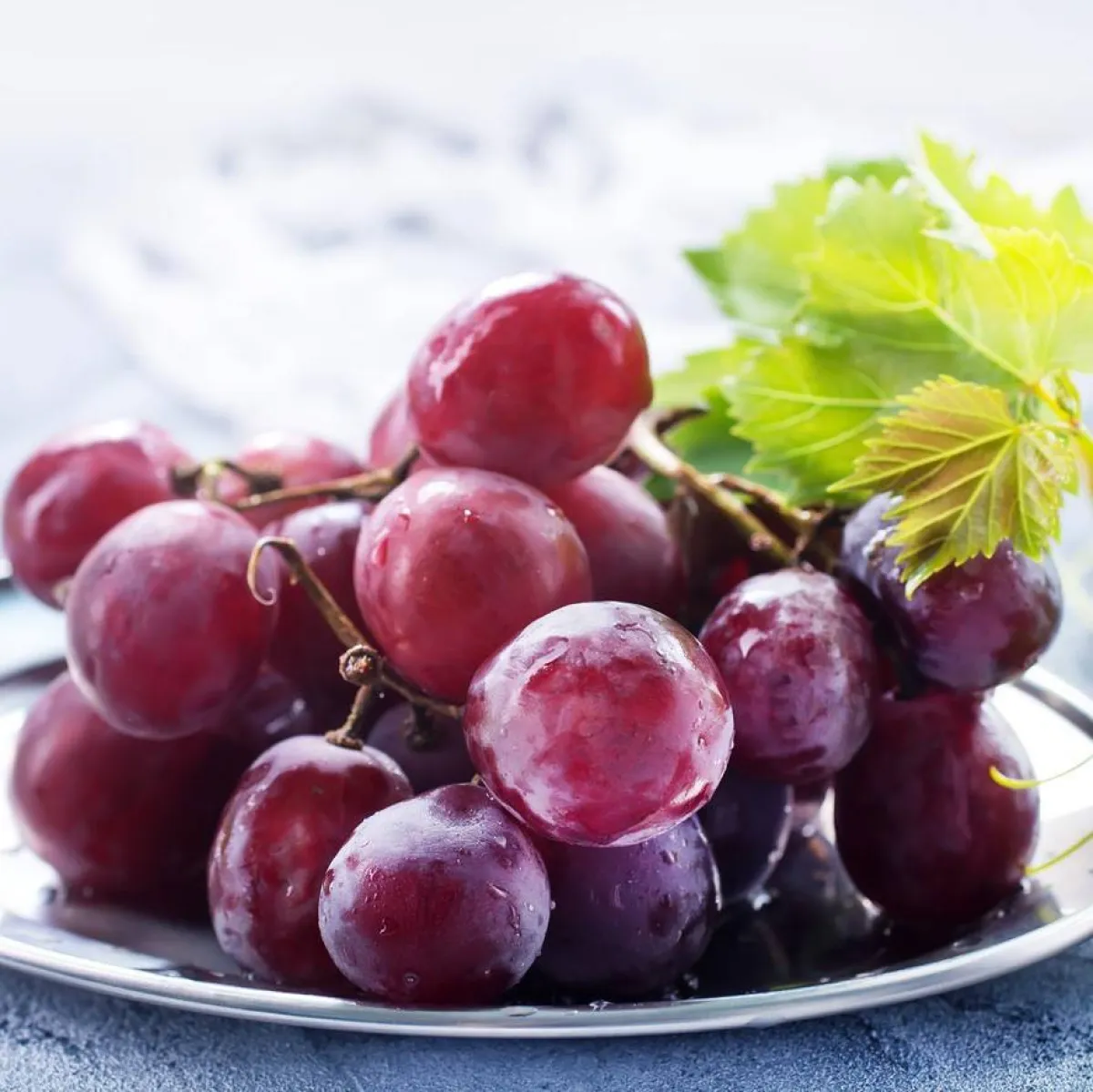 صورة لطبق من العنب