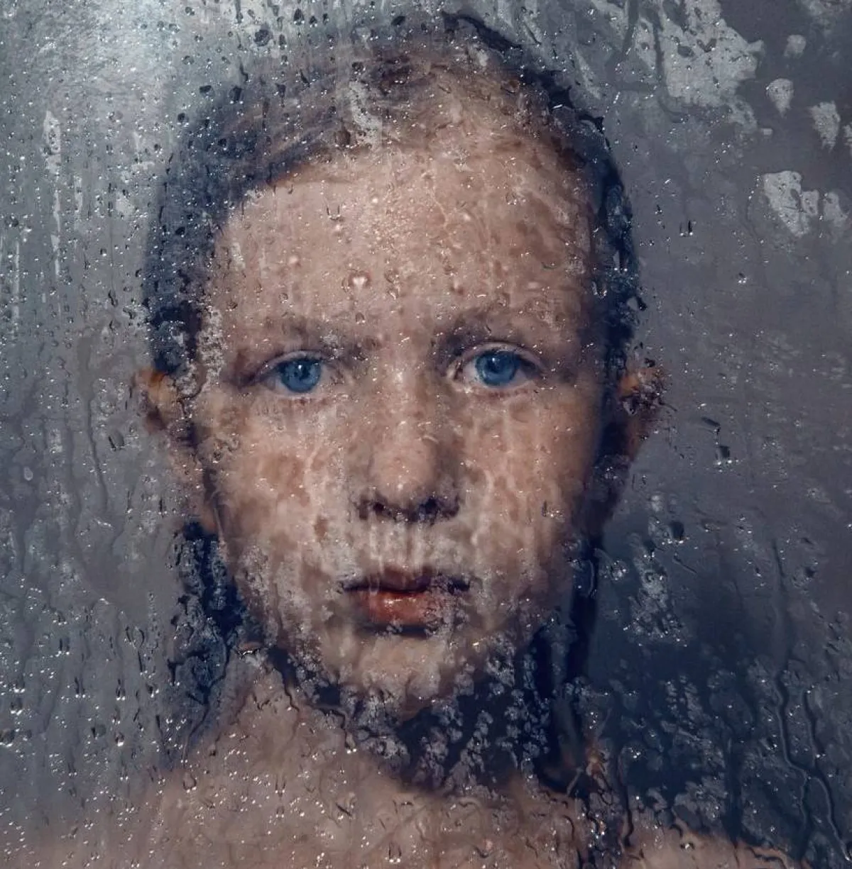 صورة تعبيرية عن معاناة الطفل