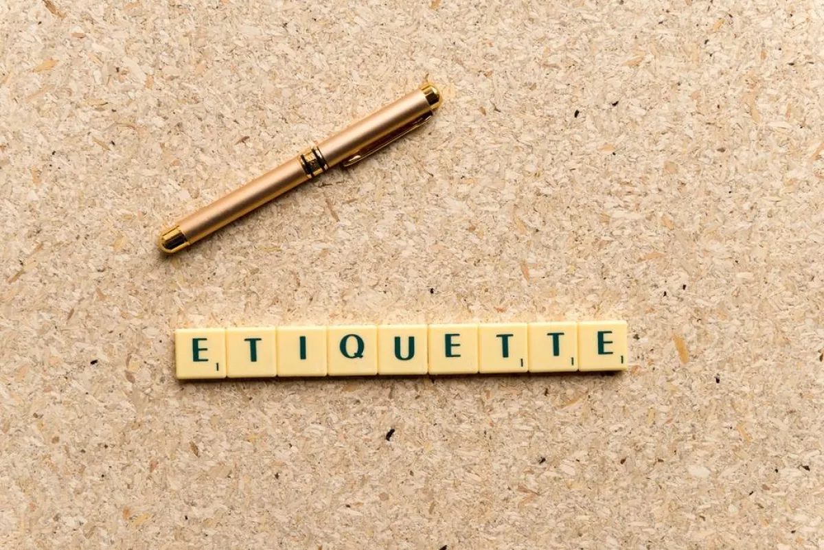 قواعد أساسيّة في إتيكيت العمل