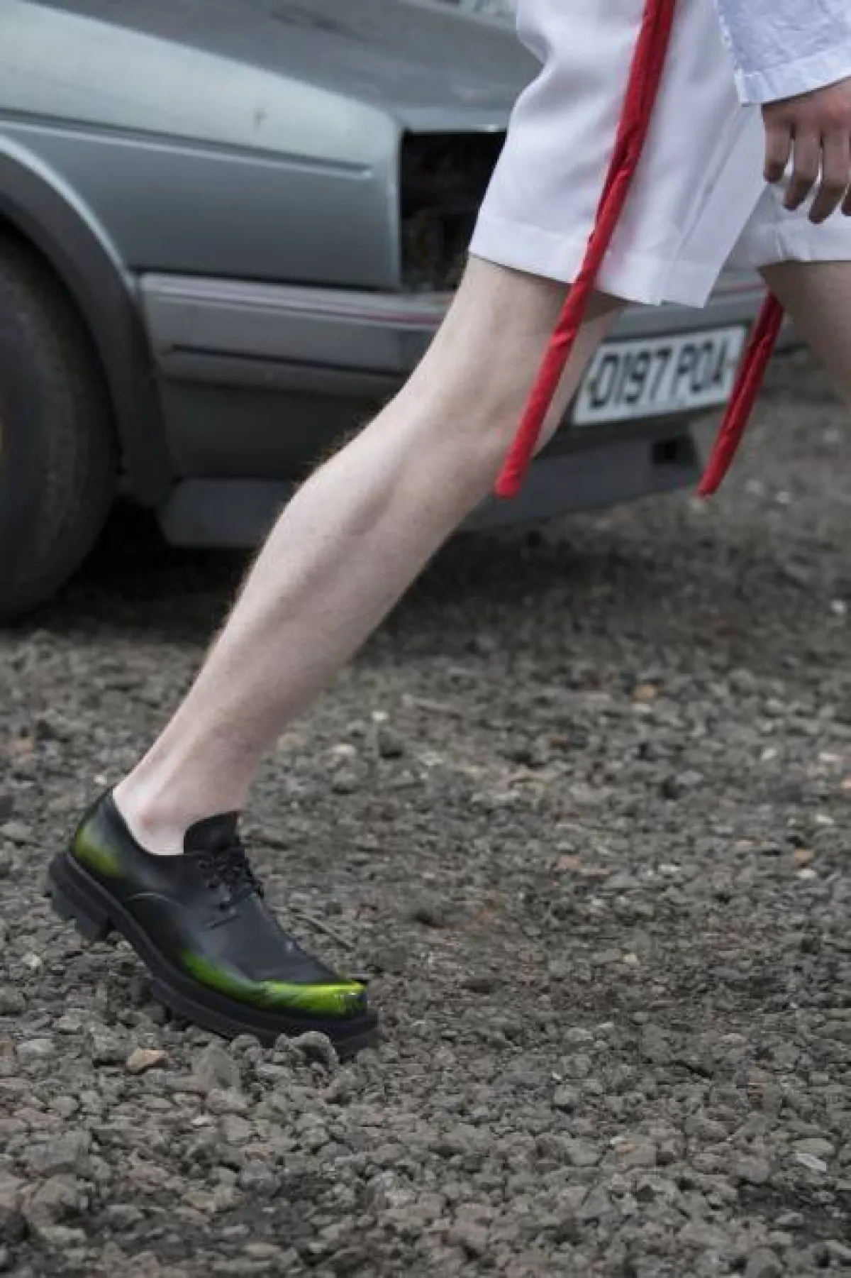 حذاء من الجلد الأسود مع الأخضر النيون بنعل عريض من جوردان لوكا Jordanluca