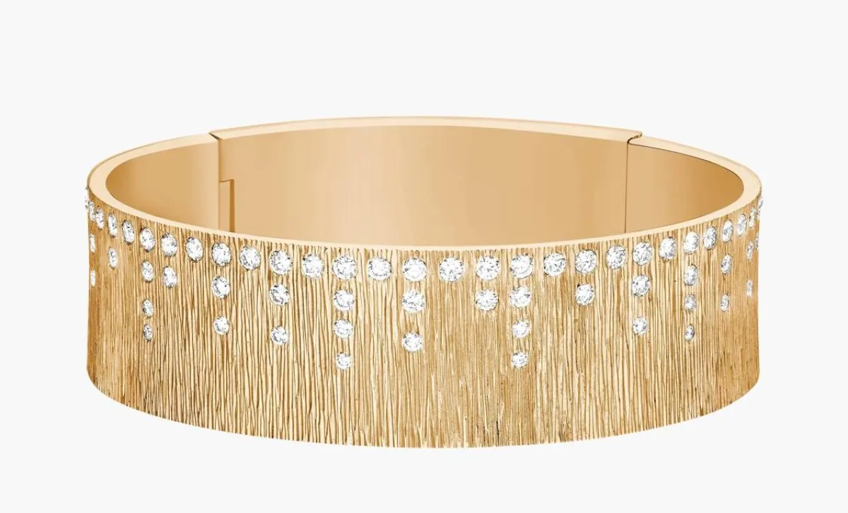 سوار عريض مزخرف