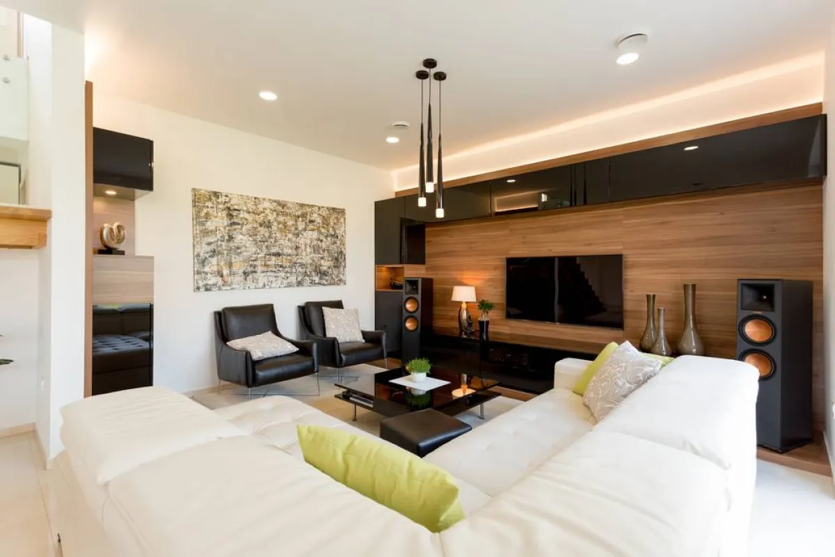 أفكار غير مكلفة في الديكور لمكان التلفزيون