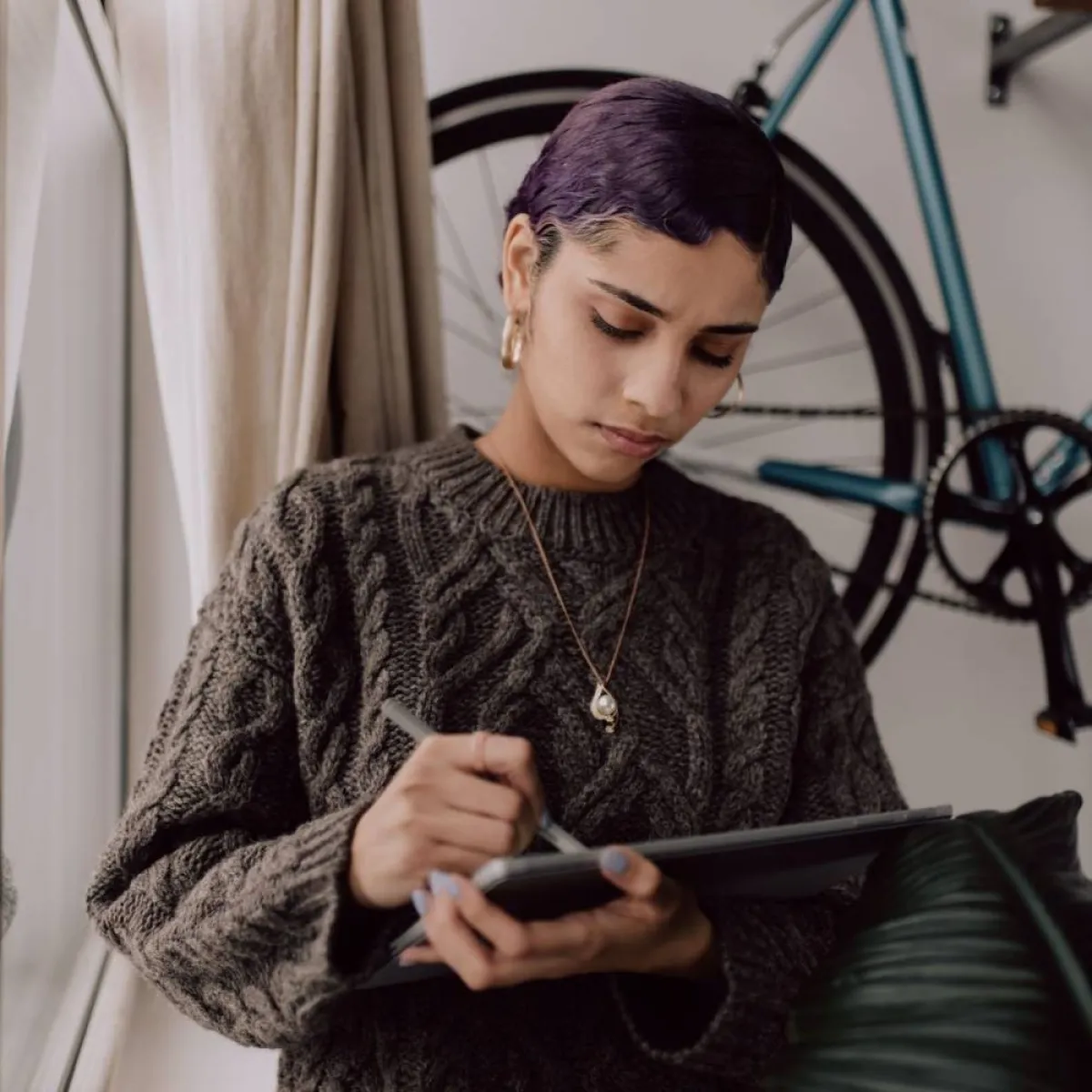 الفرق بين المهنة والحرفة 