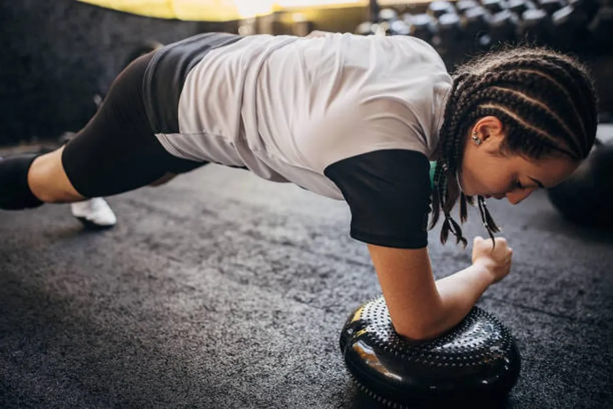 عادات خاطئة تسبب الإغماء بالصالة الرياضية.. تجنبها فورا