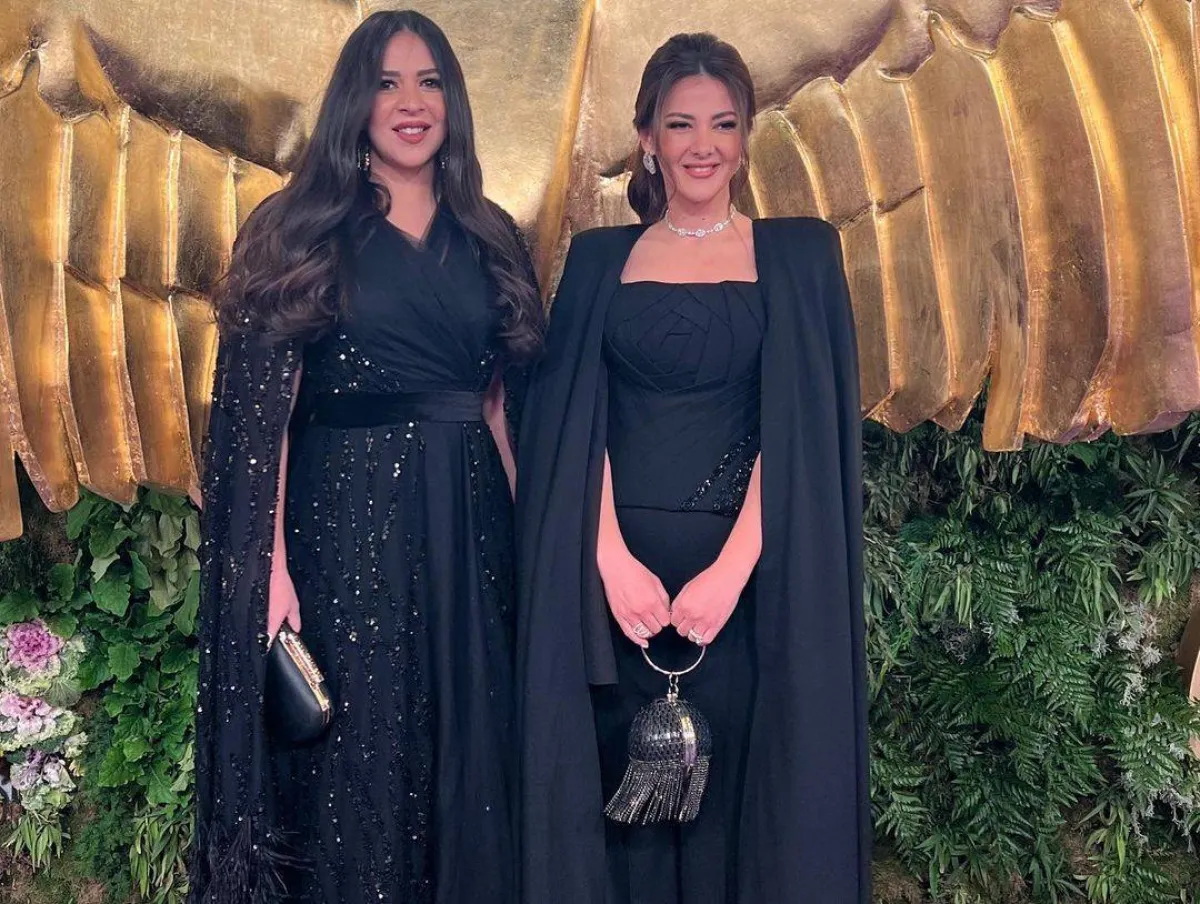 دنيا وإيمي سمير غانم - الصورة من حساب دنيا على انستغرام