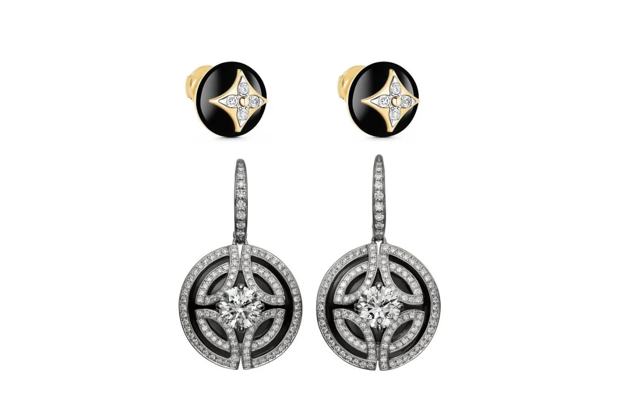 أقراط ذهب سوداء لشتاء 2022