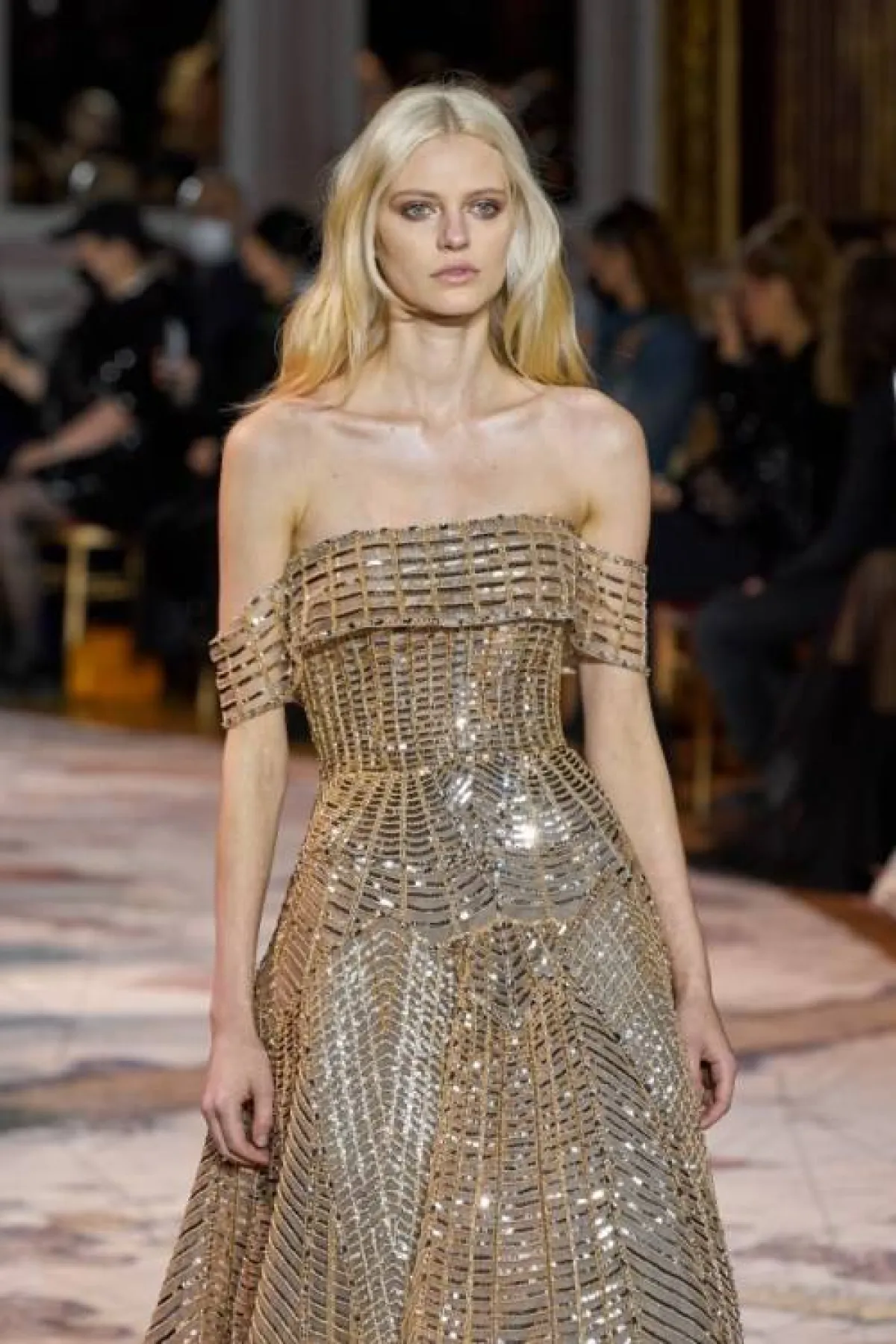 فستان سهرة ترتر دون اكتاف من زهير مراد  Zuheir Murad