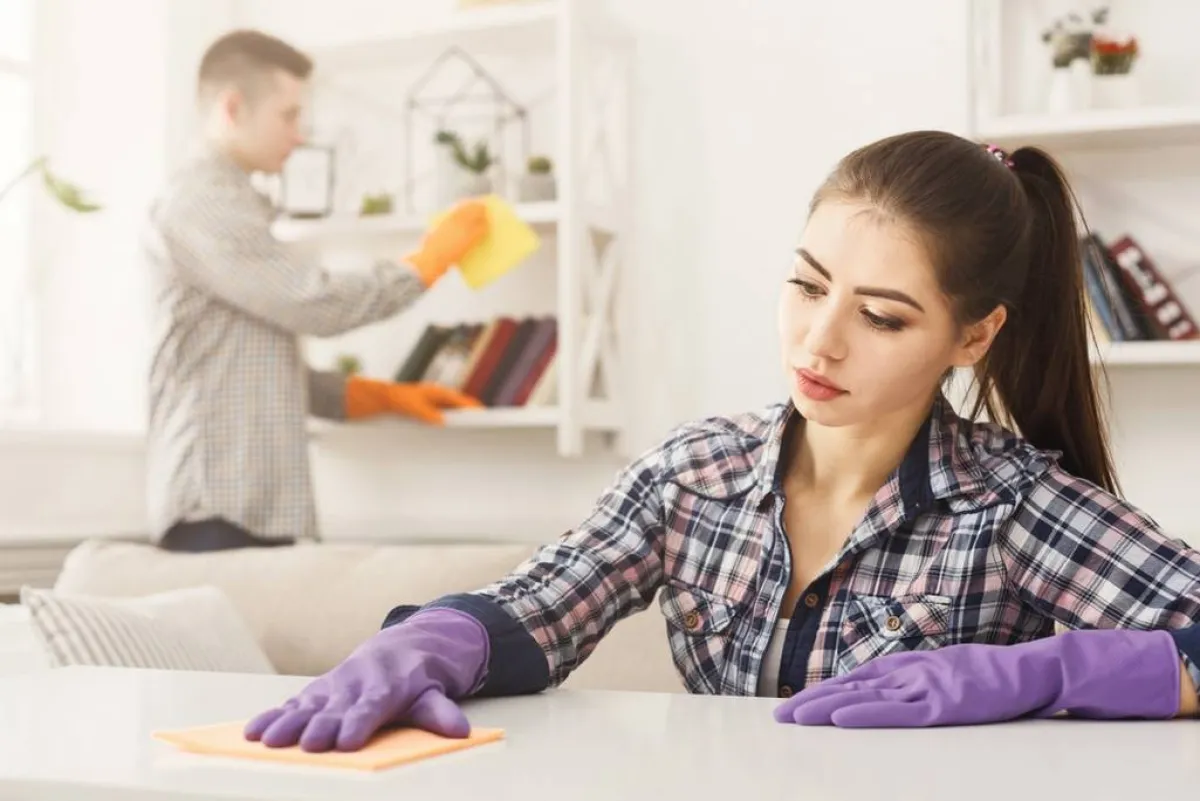 سبل مساعدة في الحدّ من انتشار الغبار في المنزل