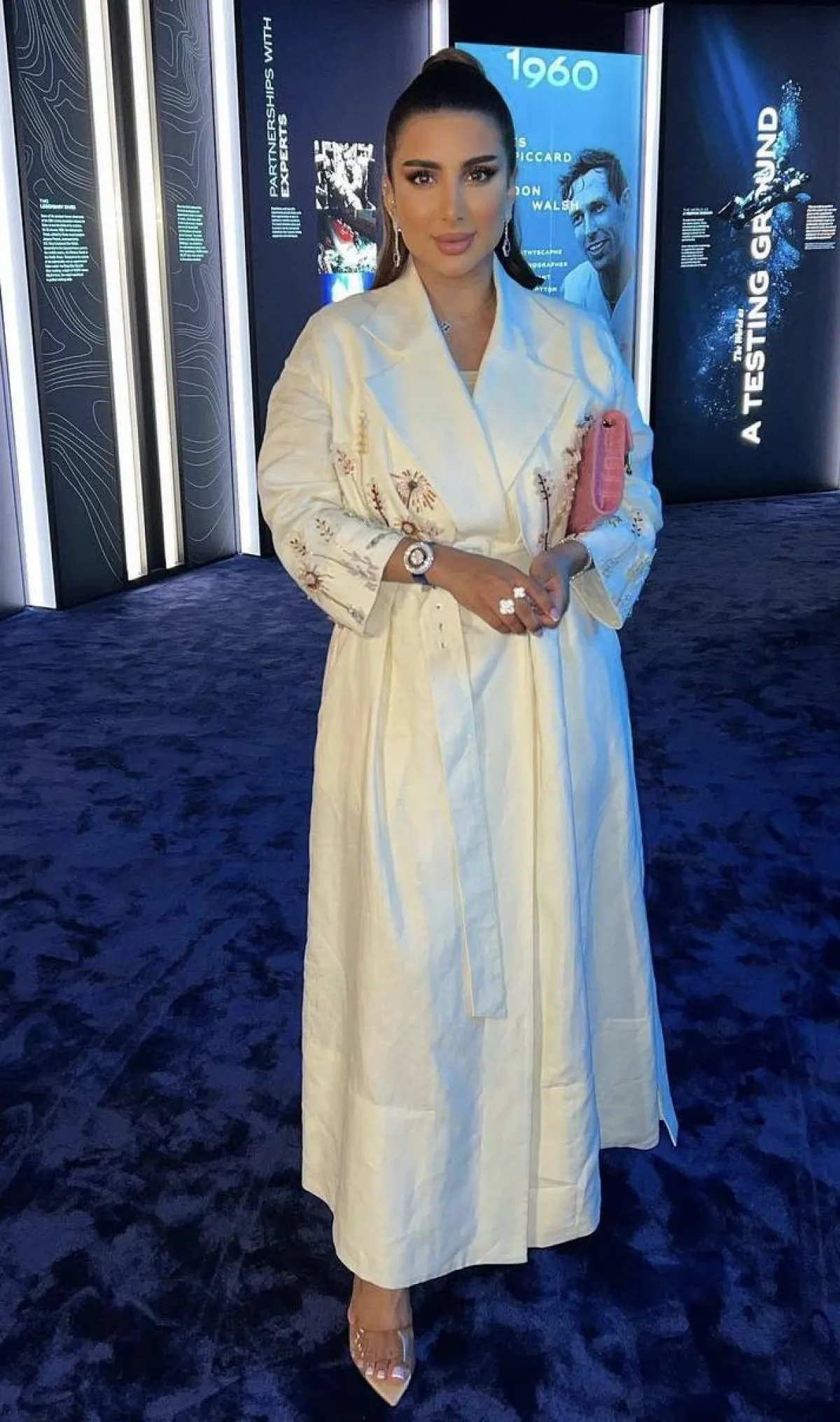 عباية ربيعية بالزهور