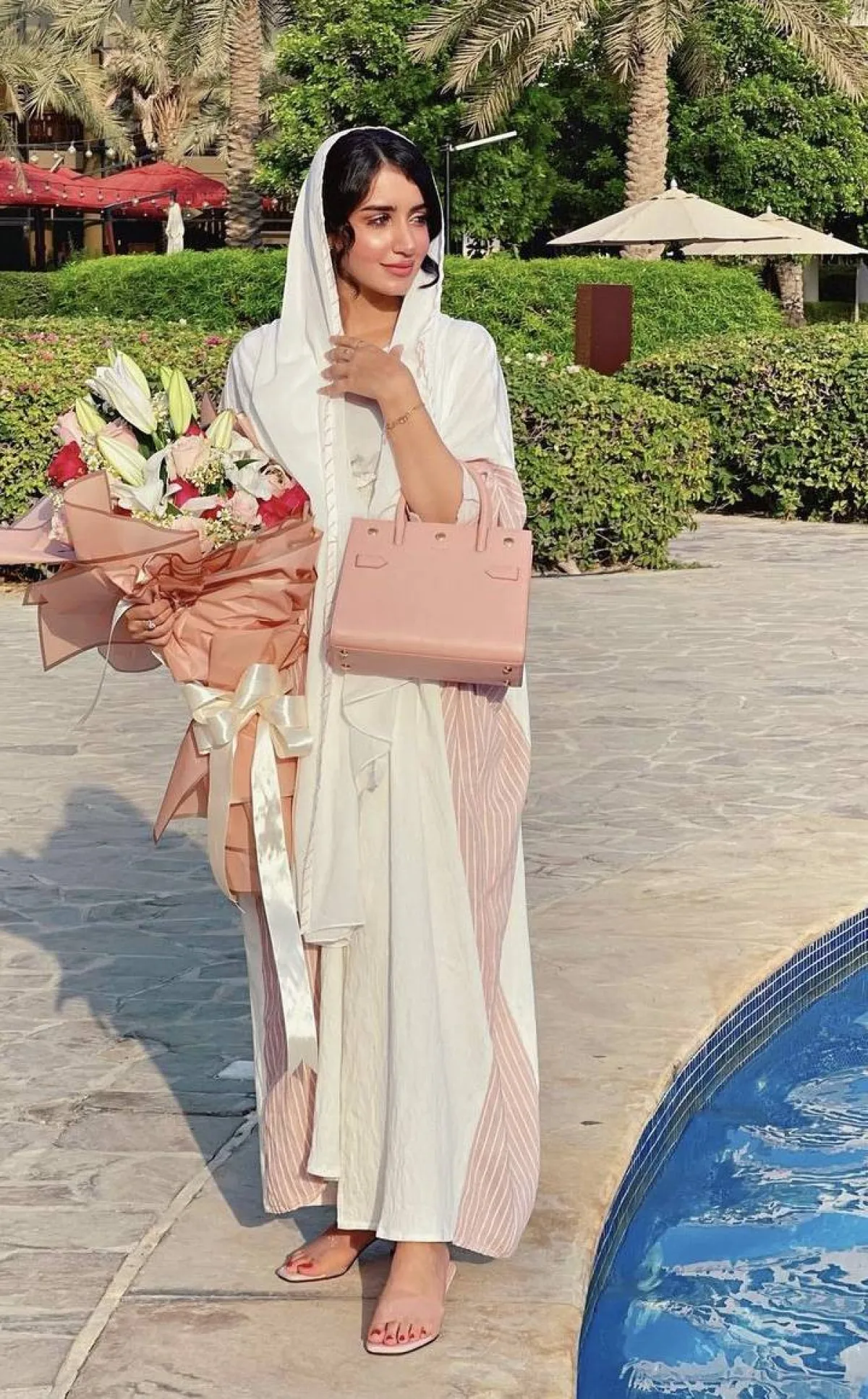 عباية مخططة